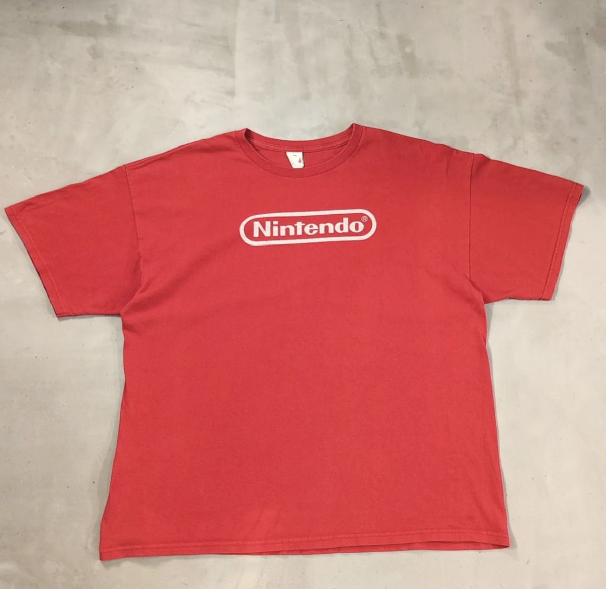 【任天堂】PORT＆COMPANY 任天堂Tシャツ 品切れしていた 「ロゴTシャツ 赤・グレー」を再入荷しました