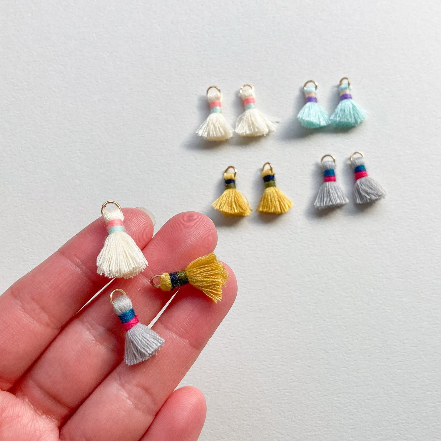 再入荷〉Duaオリジナル 2色まとめ結びミニタッセル | Dua-アクセサリー