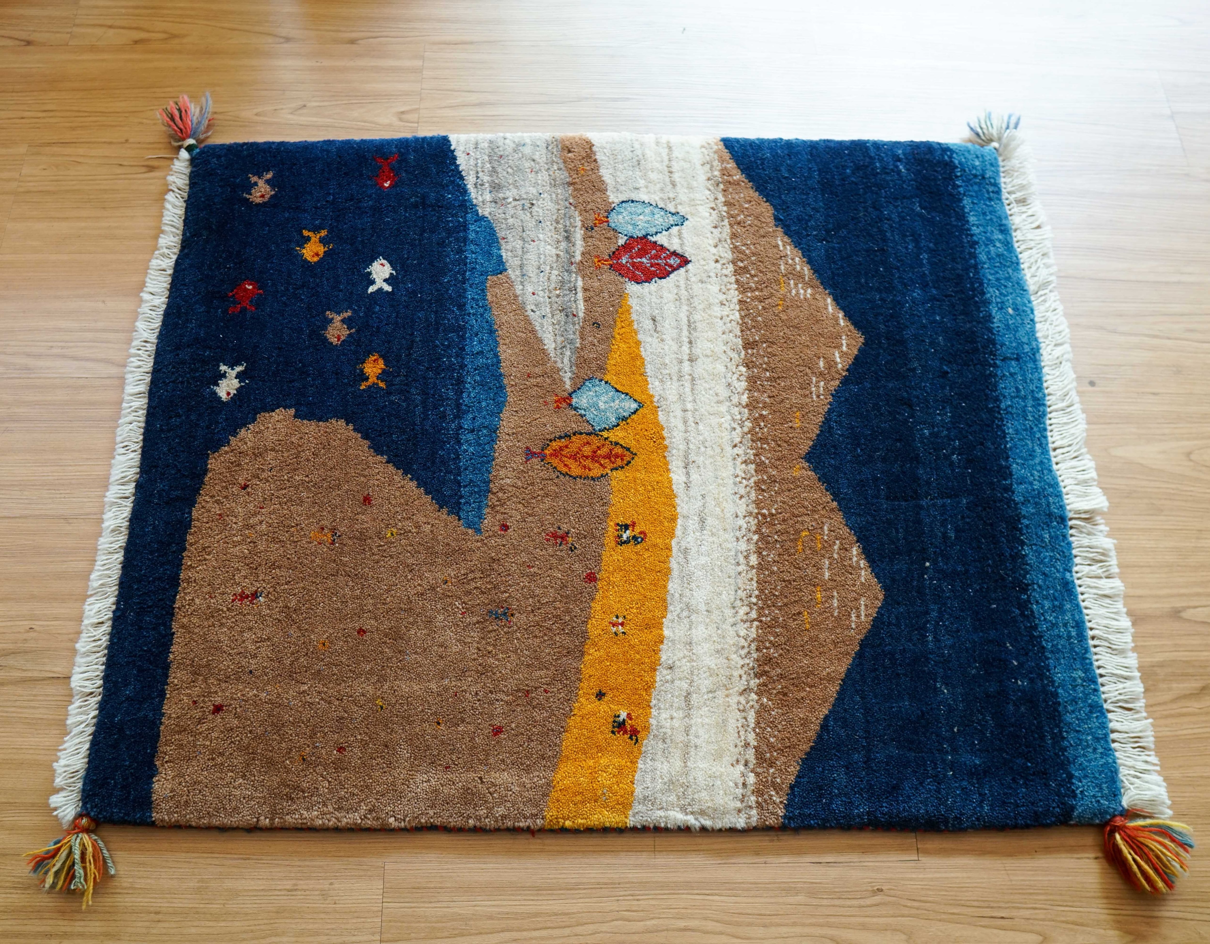 ペルシャ手織りカシュクリギャッベ 93×74cm｜風景画のような天然染料