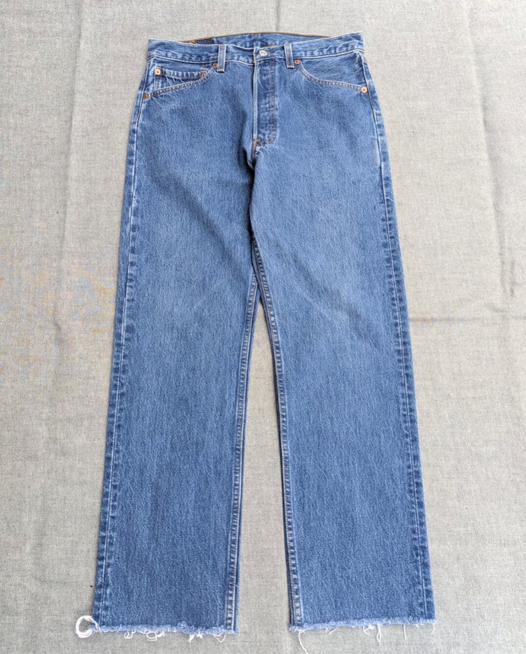 美ブルー雰囲気!! 90s levis 501 cut off denim pants 小岩店