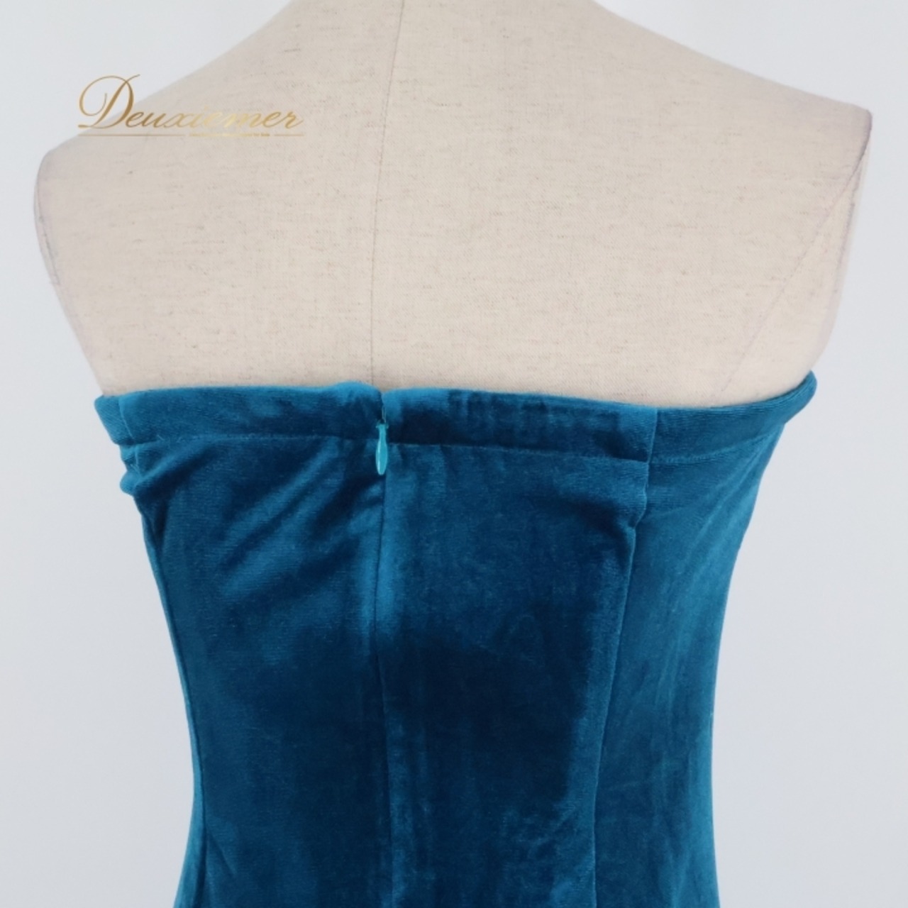 フラダンス 衣装 ワンピース ドレス アレミティ ブルー系 POERAVA BY AREMITI 日本製 ベロア チューブトップ ワンカラー 無地 きれい 上品 高級感 かわいい 華やか 鮮やか ピーコックグリーン ハワイアン アロハ フラ ダンス レッスン