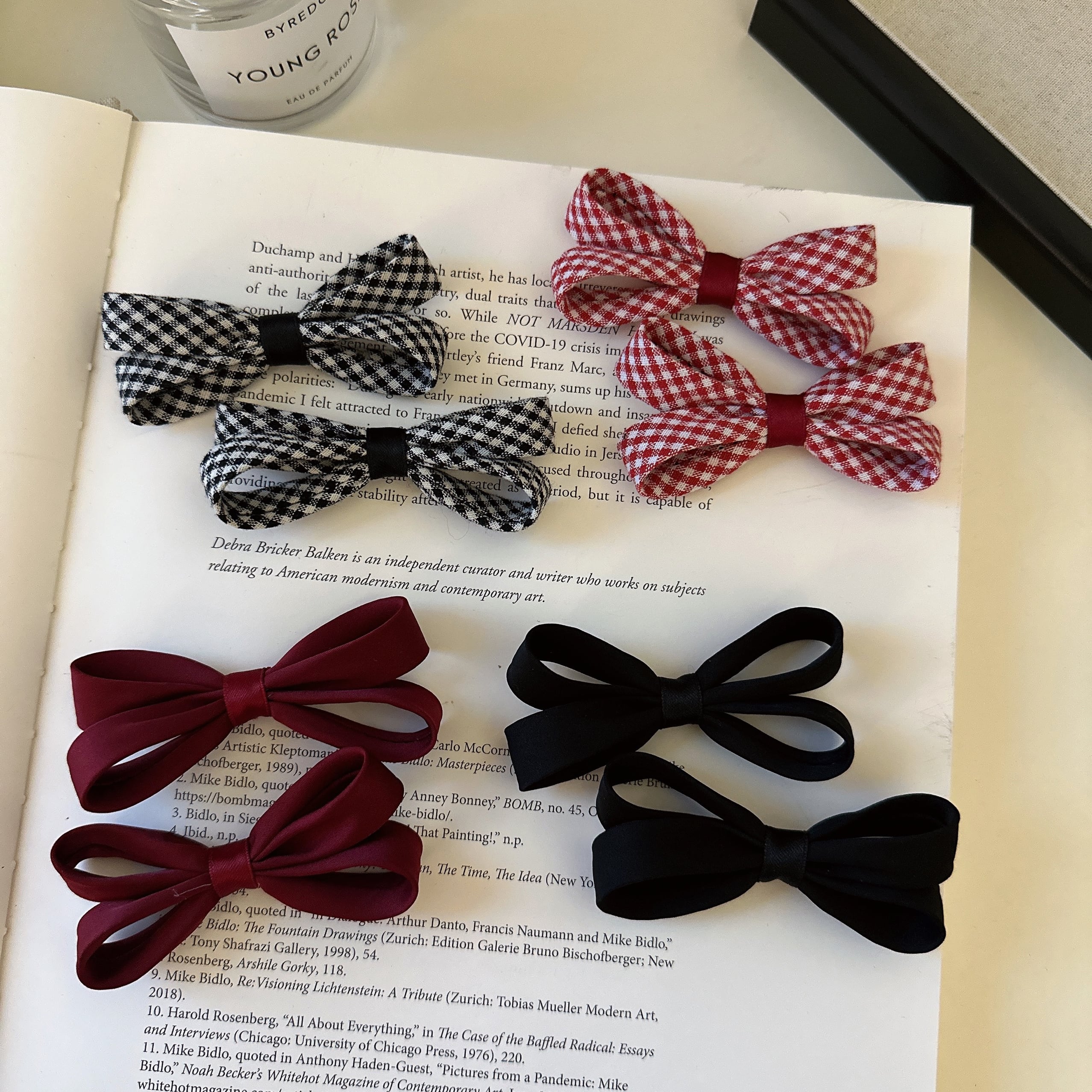 リボンモチーフ ヘアクリップ 00581