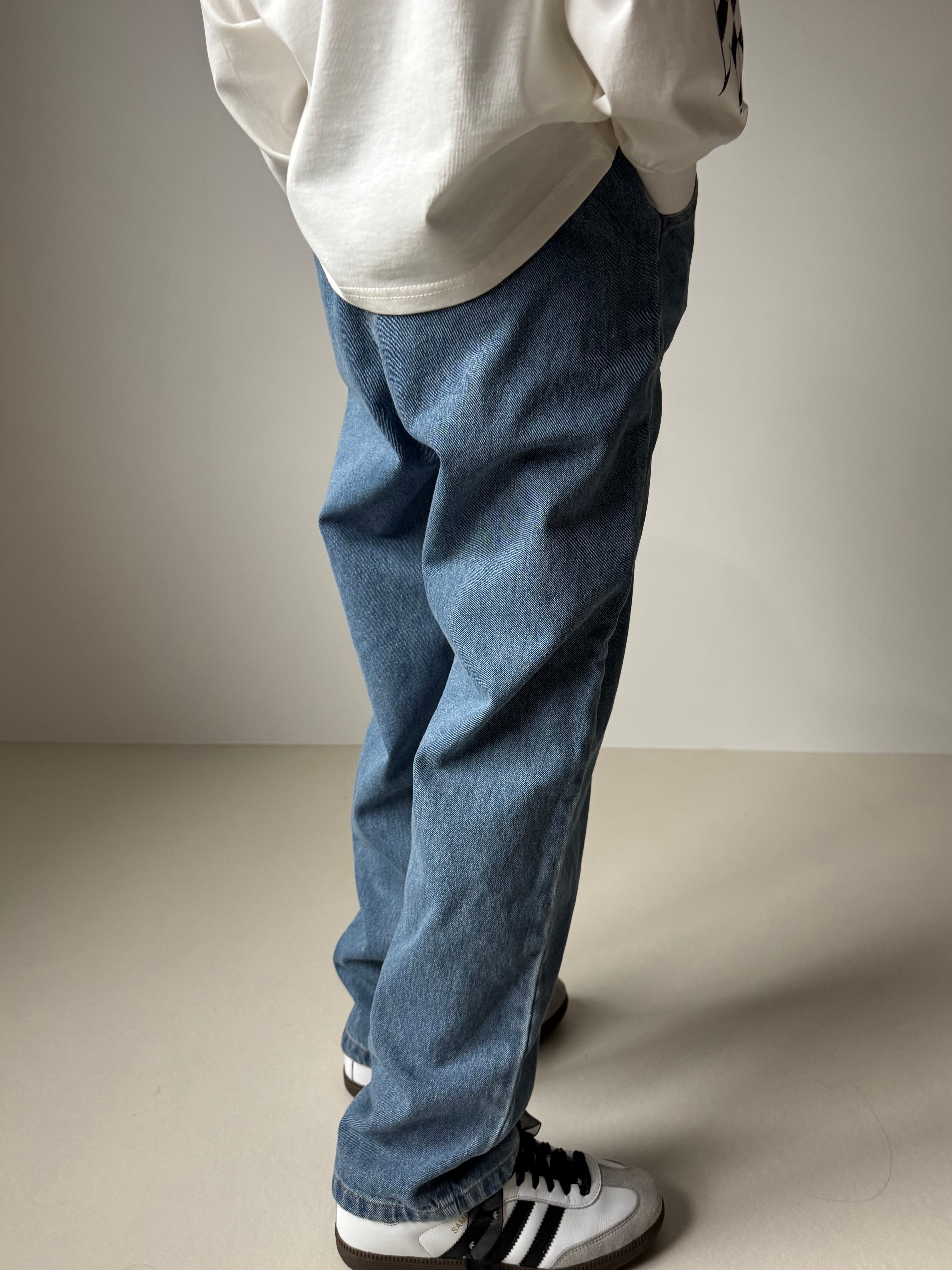 テーパードソフトデニムパンツ(90〜100cm)4013