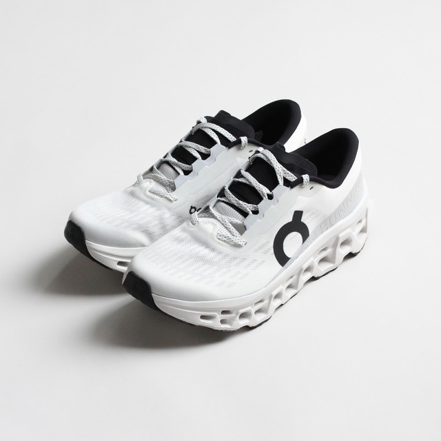On（オン）Cloudmonster 3（クラウドモンスター3）White | White メンズ ランニングシューズ