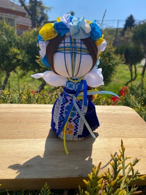 UA.Designer手作りモタンカ 14cm（ウクライナの御守り）スタンド付き