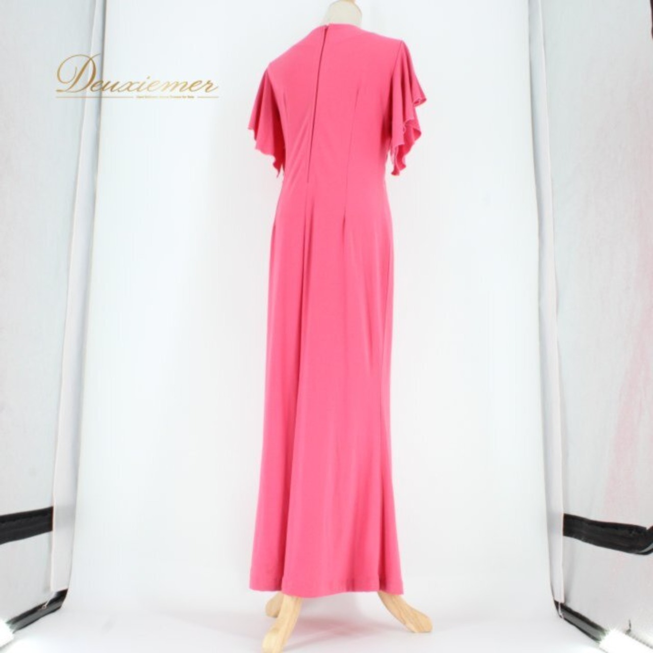 社交ダンス 衣装 スタンダード ドレス ワンピース レッスンウェア パーティドレス レディース ピンク系 Vネック ラインストーン ステージ衣装 カラオケ 社交ダンスドレス ピンク ワンピースドレス ロング丈 マキシ丈 Vネックドレス ラインストーン装飾 きらきら ストーン付き フリル袖 五分袖風 フレア袖 エレガント 大人可愛い 華やか ステージ衣装 舞台衣装 発表会 デモ チャチャ レッスン用 ダンス用品 ダンス発表会 カラオケ衣装 ティアドロップ スパンコール風 デザイン ポリエステル素材