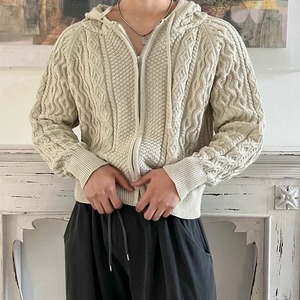 クリームケーブルニットパーカ　1276