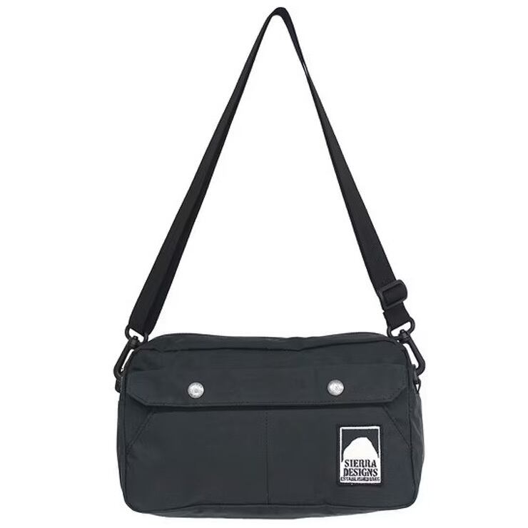 SIERRA DESIGNS シエラデザイン　メッセンジャーバック ASCII.jp：SIERRA DESIGNSメッセンジャーバッグはA4サイズも収納できちゃう