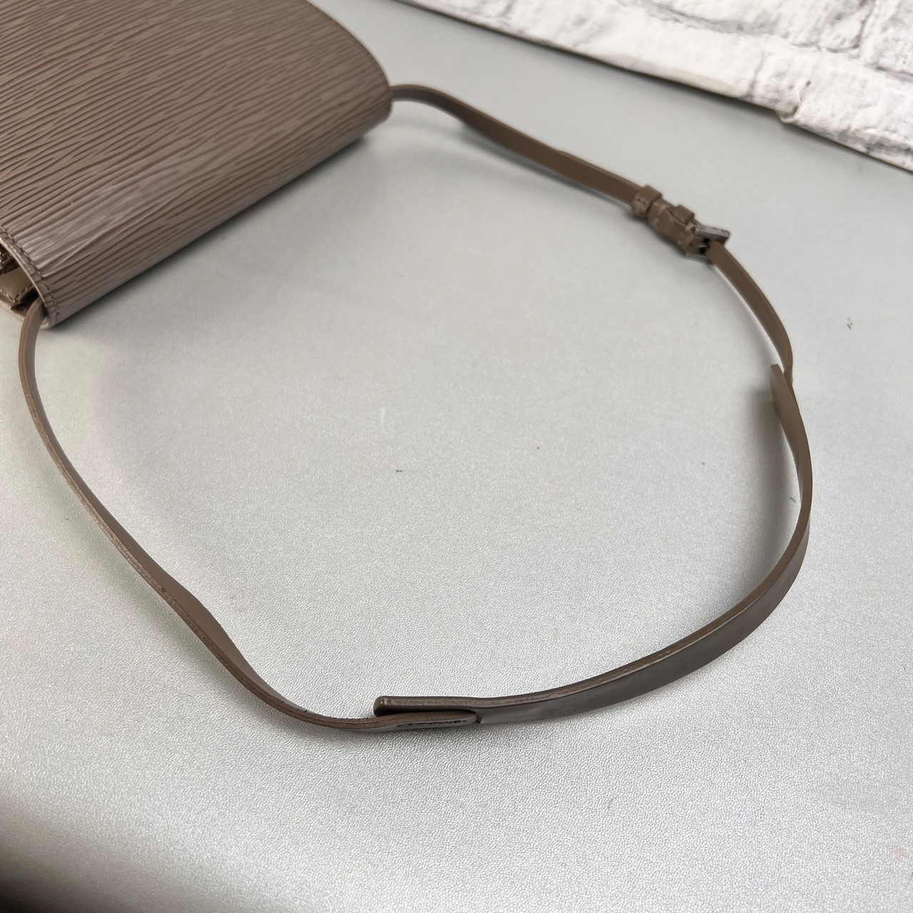 LOUIS VUITTON ヴィトン エピ ビアリッツ レザー ショルダーバッグ グレー A-13538
