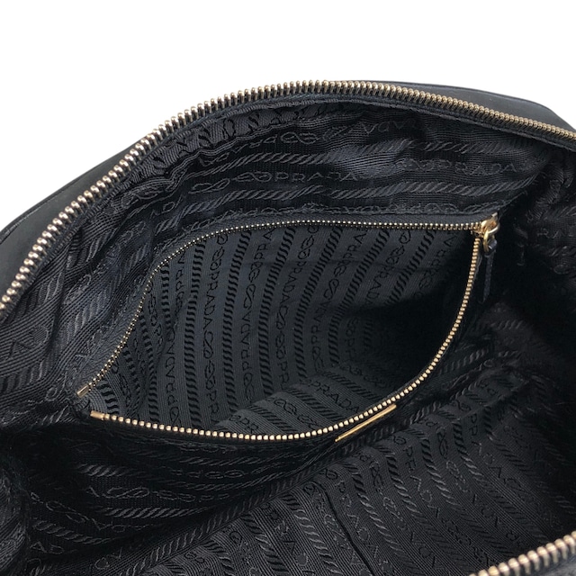 PRADA プラダ ハンドバッグ ブラック トライアングルロゴ ナイロン ミニボストン カデナ vintage ヴィンテージ オールド xamvs7