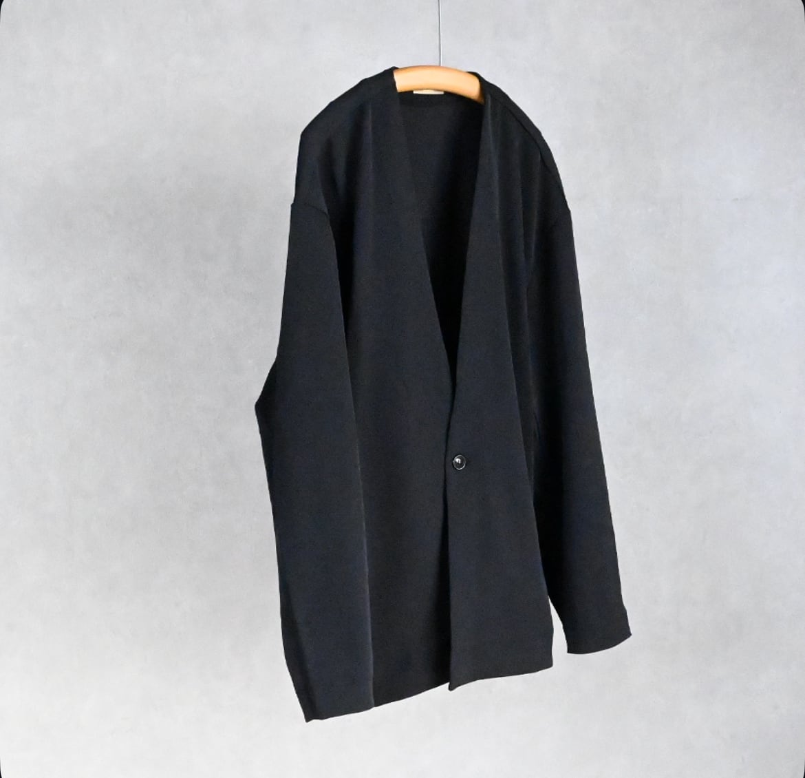 25AW》【LA MOND】TWILL TWIST CARDIGAN CENTER SEAM PANTS