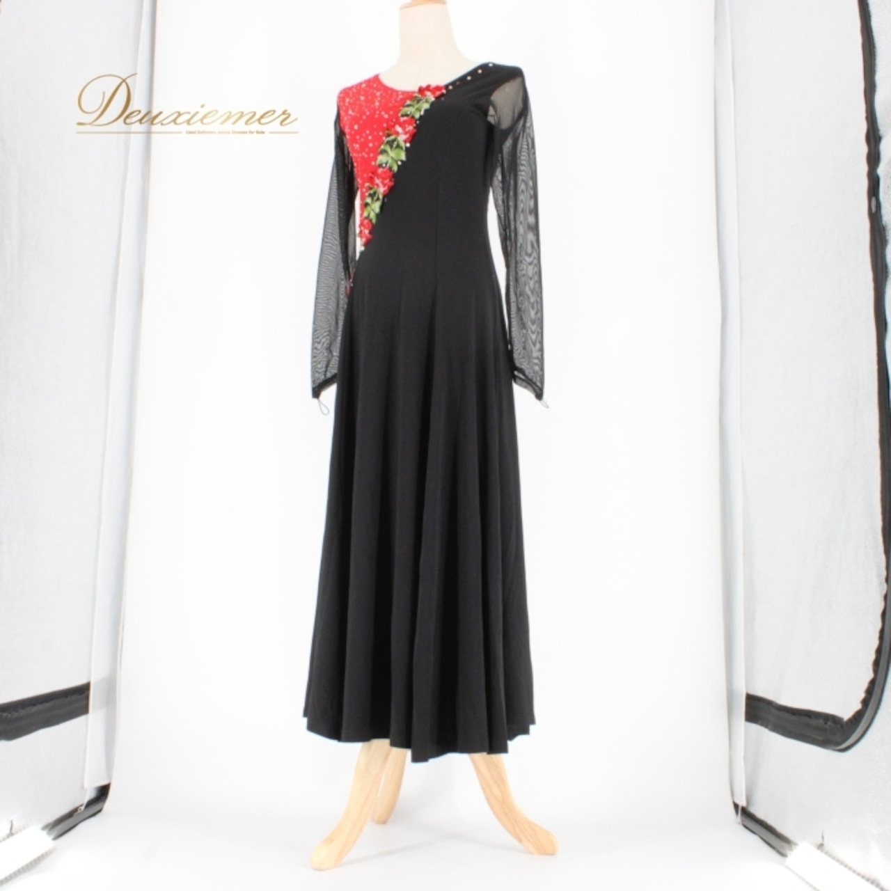 社交ダンス 衣装 スタンダード ドレス ワンピース レッスンウェア パーティドレス 黒 赤 ブラック系 レッド系 グリーン系 緑 レース 長袖 スイングドレス フロアーウェア ブラックドレス 花模様 十分丈 カジュアル 結婚式 発表会 ビジネス カラフル リッチ感 体型カバー おしゃれ 伸縮性 透け感 レディース モダン ダンスウェア