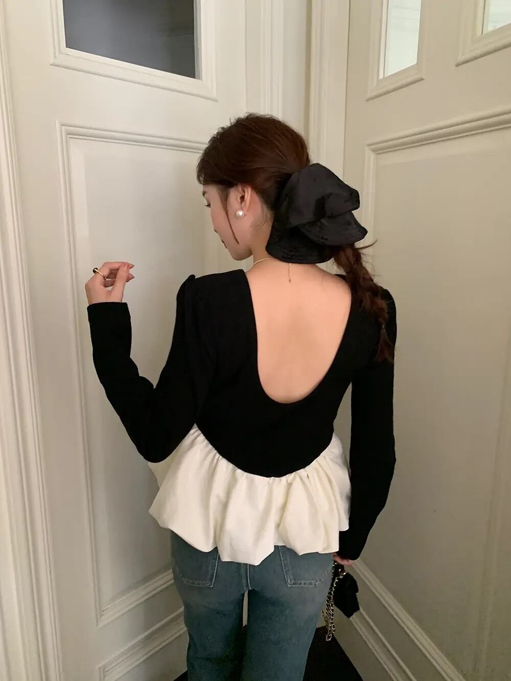 2size / バックオープンフリルデザイントップス