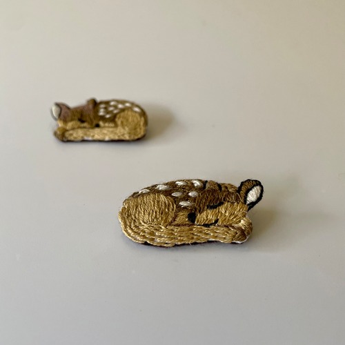 ツキノキシカブローチ3