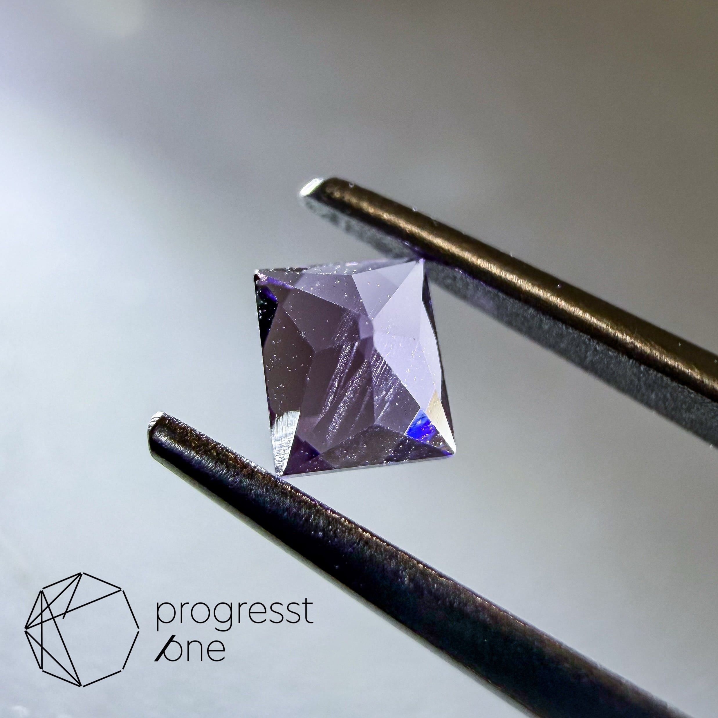 マリアライト(ﾊﾟｰﾌﾟﾙｽｷｬﾎﾟﾗｲﾄ)0.35ct | progresstone
