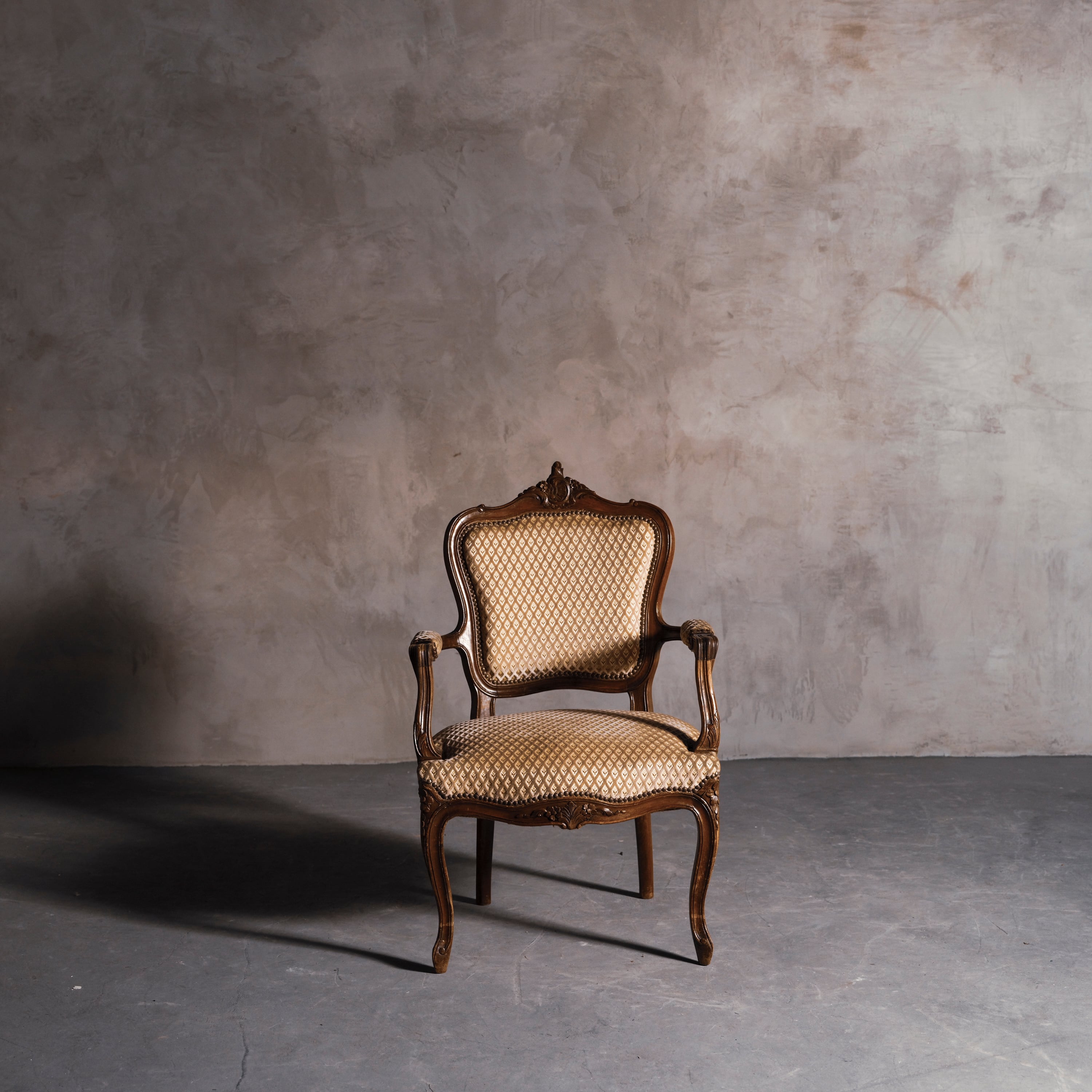 ソファ/アンティーク/シングルソファー/アームチェアー/フレンチ家具/フランス家具/アームソファー/サロンチェア/店舗什器