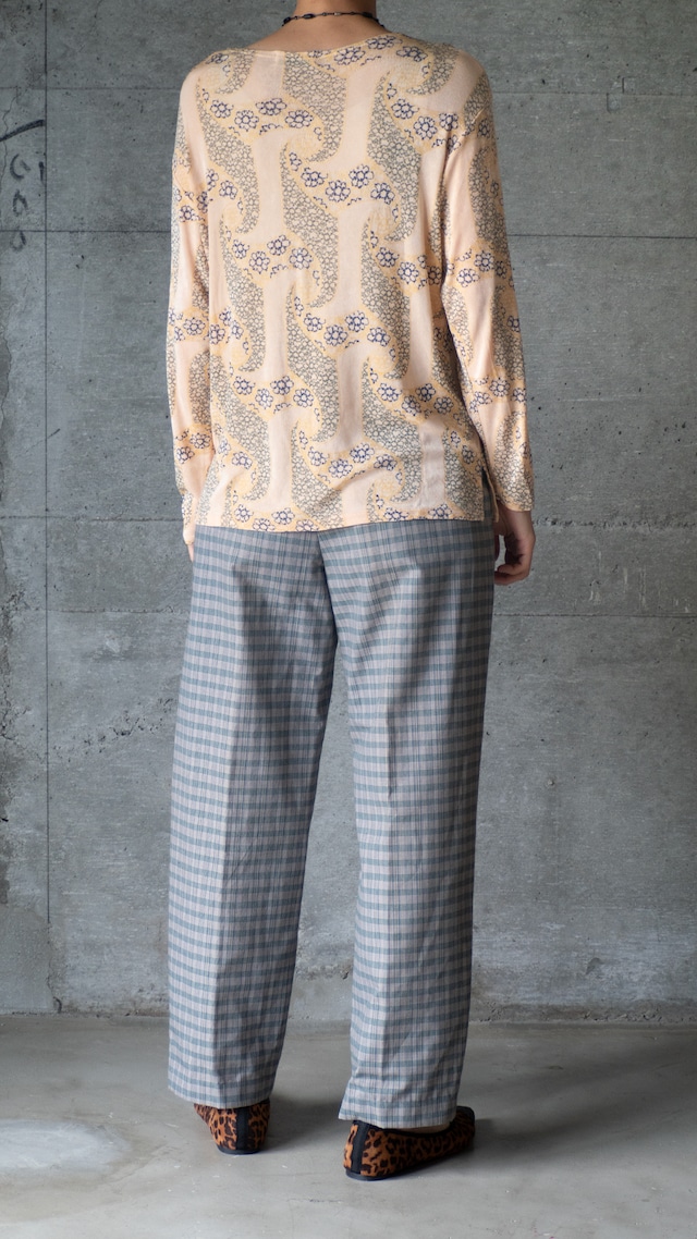 "One Second" used Jacquard stitch crew-neck