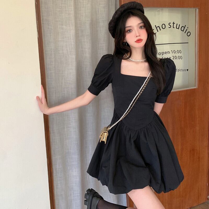 スタイルスタンダードブラックドレス サマーカラースリーブウェスト薄手ショートスカート レトロ ふわふわ 夏物 スクウェア ガールズファッション70950613746