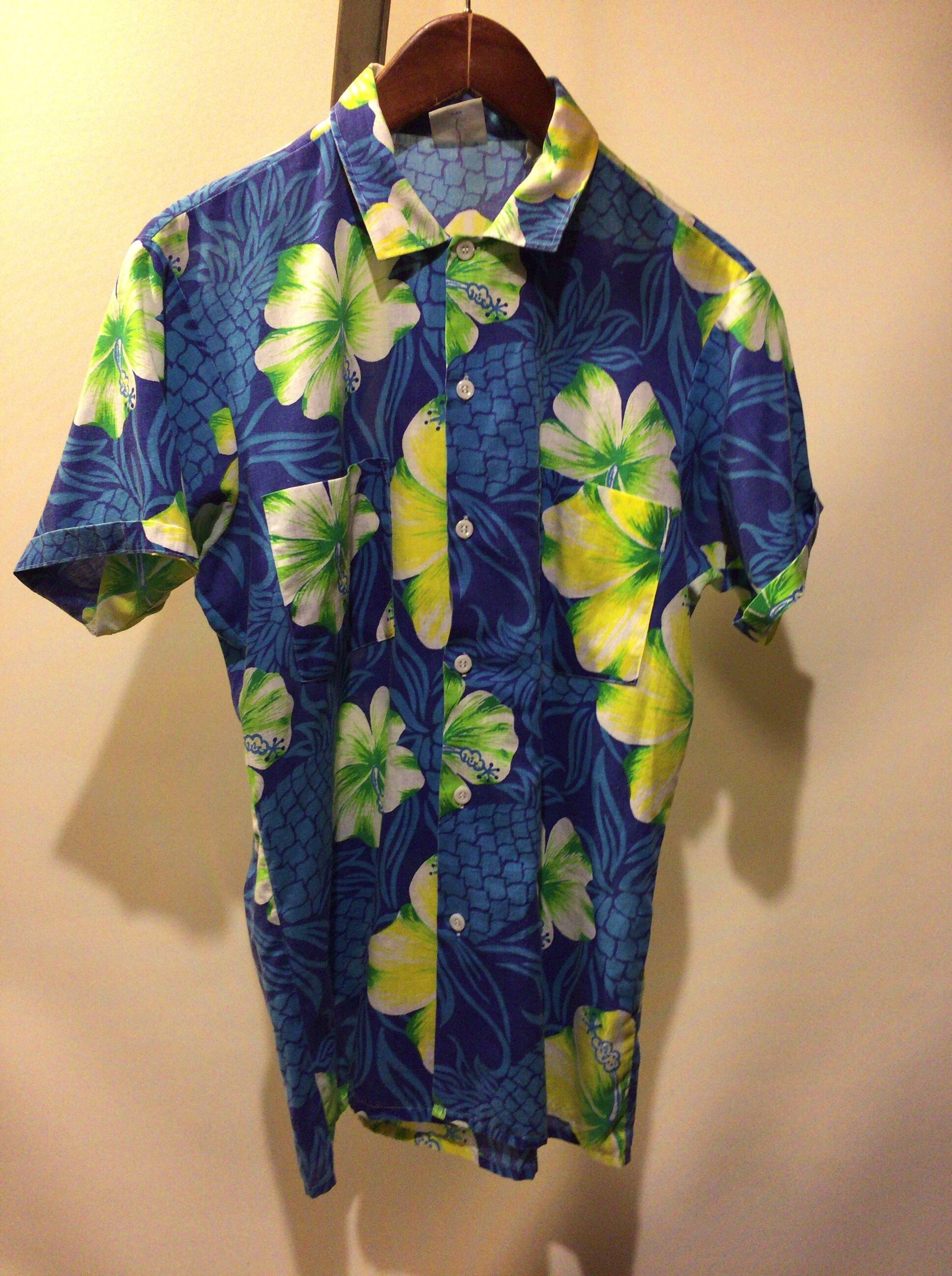 70's "KAYNEE" Floral Hawaiian Shirts