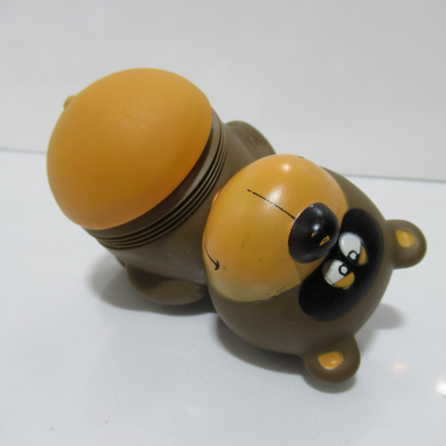 富士銀行 のびのび動物貯金箱 ソフビ 昭和レトロ たぬき | ハチクマ商店