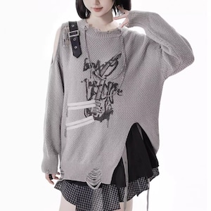 オフショルチェーンアクセベルトジッパーダメージグレーニット(lli_6248)