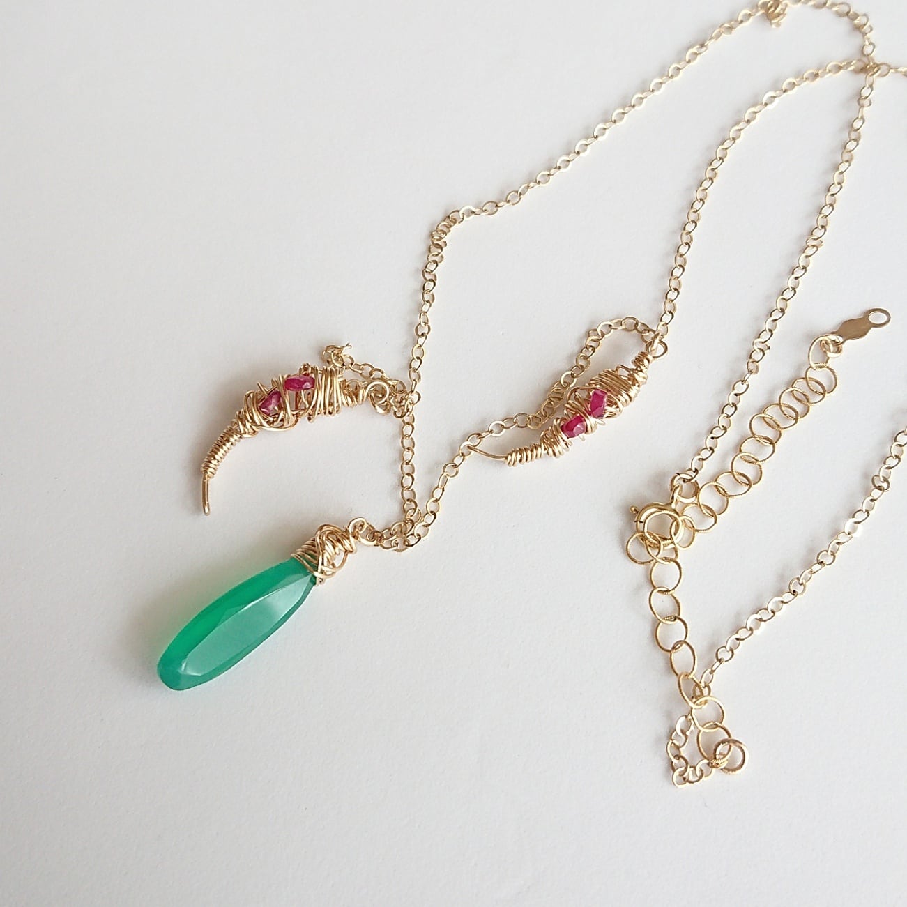 幸運を呼ぶ天然石ルビーのコルノ。イタリアンカラーネックレス