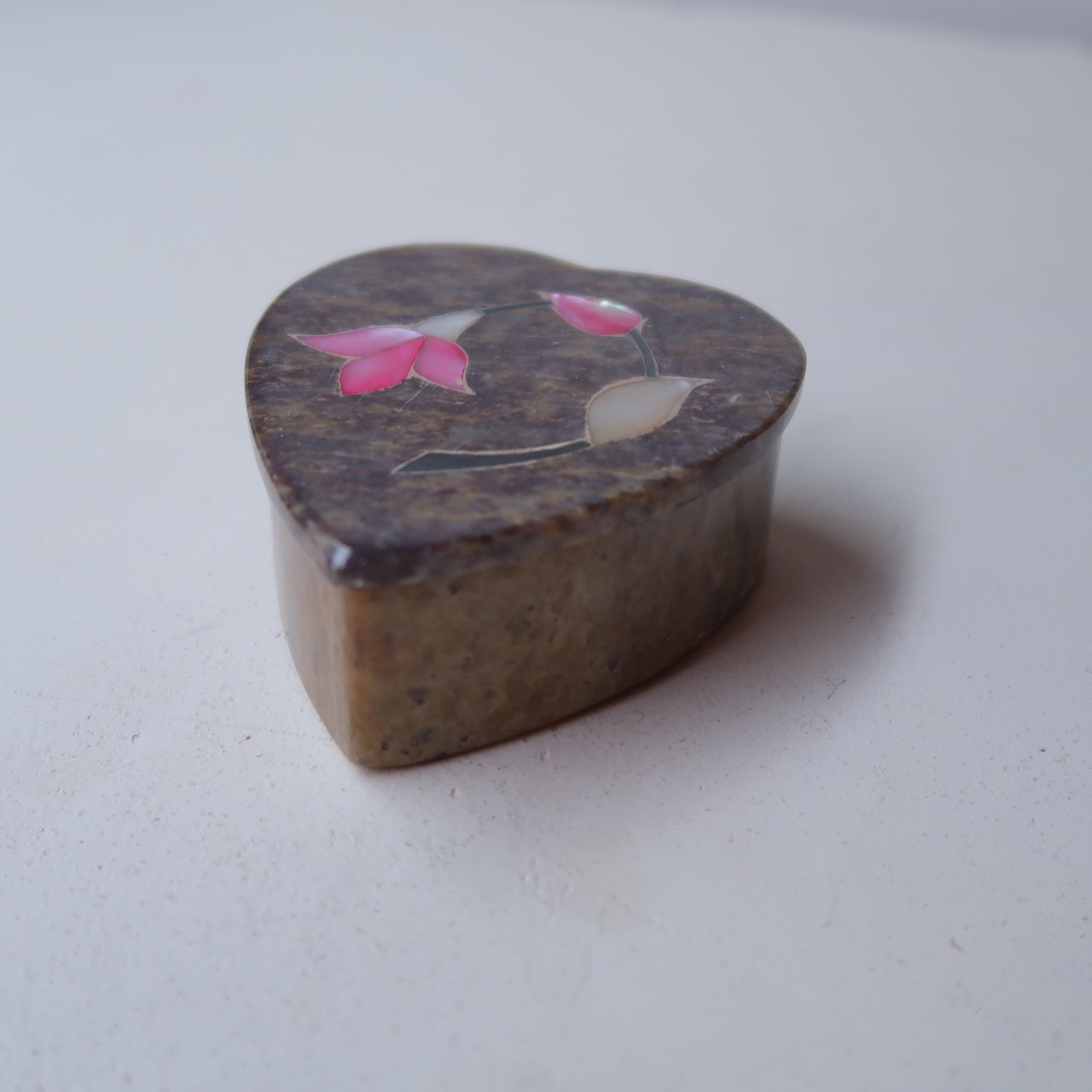 ハートのお花のケース-こい