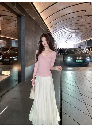Glossy Material Pleated Flare Long Skirt【H00072】
