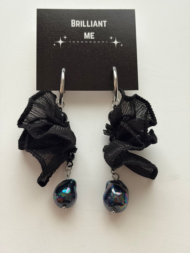 blackシフォンピアス