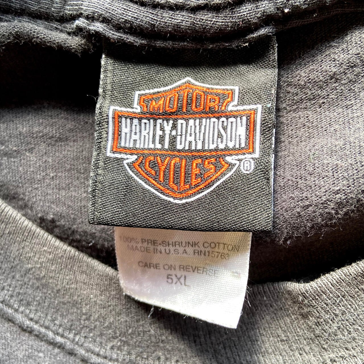 スーパービッグサイズ USA製 Harley-Davidson ハーレーダビッドソン フロントロゴ バックプリント Tシャツ メンズ5XL 古着  モーターサイクル バイクTシャツ 両面プリント アニマルプリント 動物 フェードブラック 墨黒 大きいサイズ【Tシャツ】 | cave ...