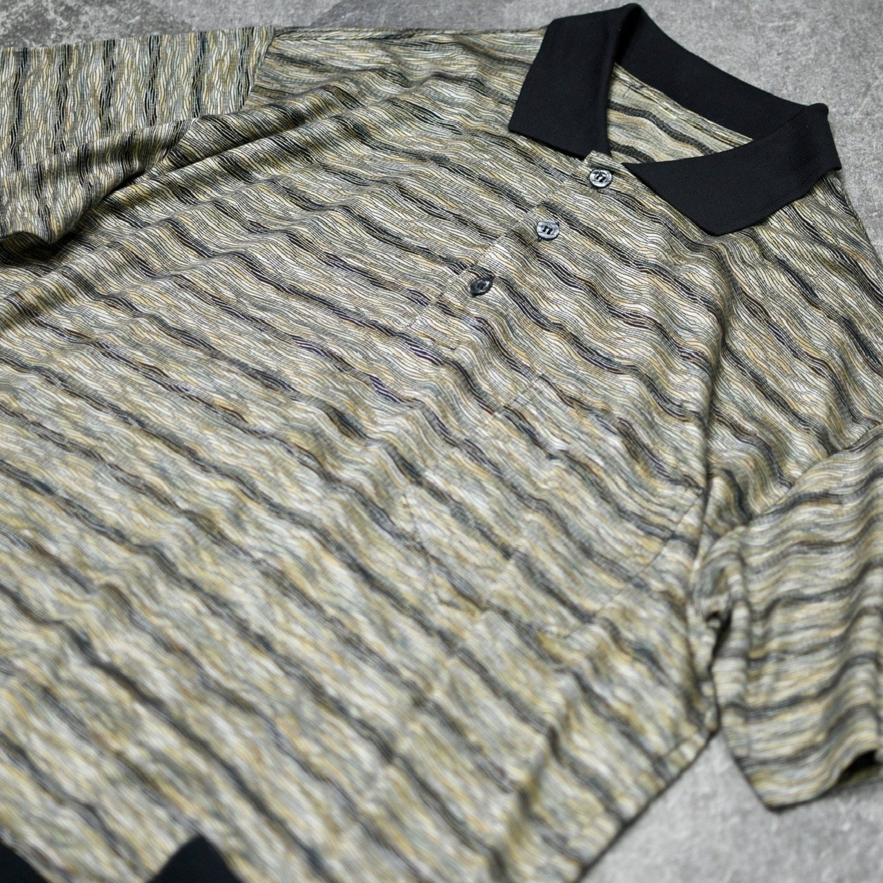 pattern polo shirt