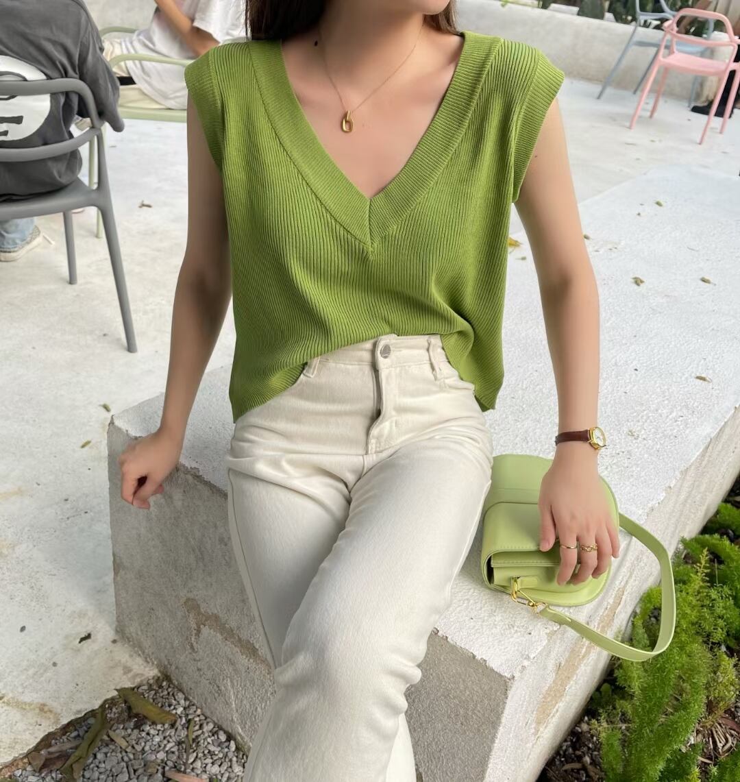 Vネックノースリーブニット　AJ1050-3026