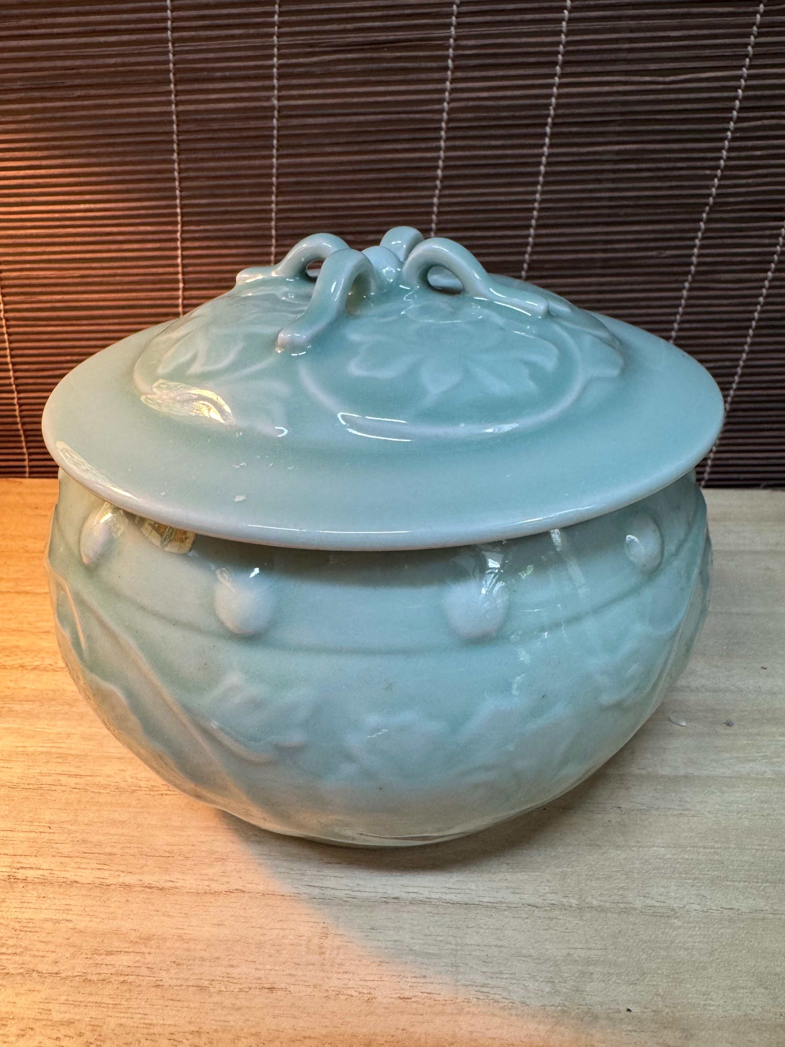 伊万里 錦八角皿 中皿 歪み 極上品 その1 ザクロ 果実 明治 伊万里 錦八角皿 中皿 歪み 極上品 その1 ザクロ 果実 明治 P-157