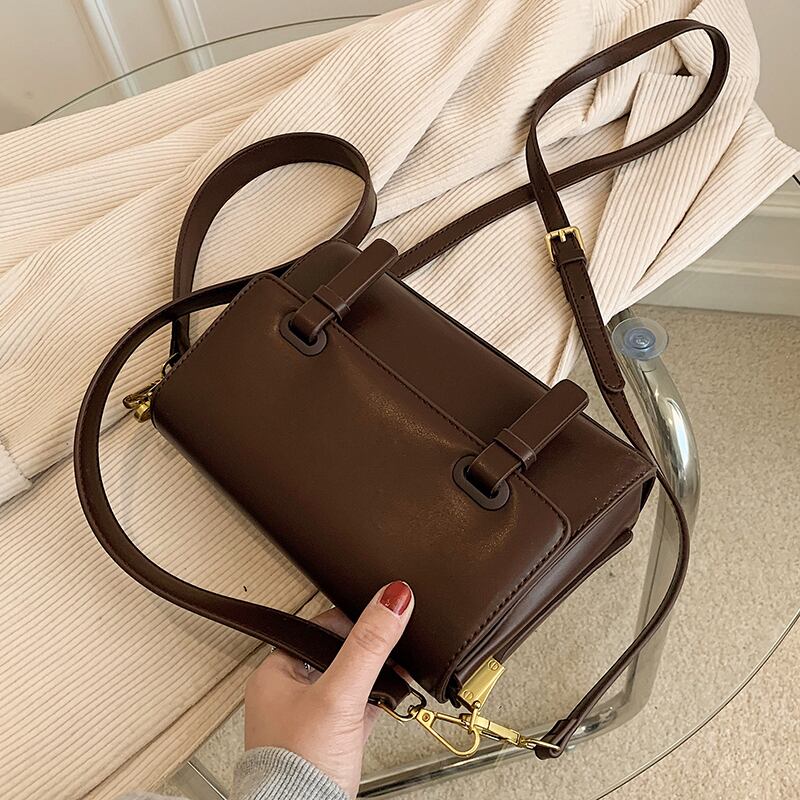 スタンダードレッドオータムウィンタースタイル レトロ 秋物 冬物 スクウェア メッセンジャーバッグ Tiancai_Wing_Bag37261053321