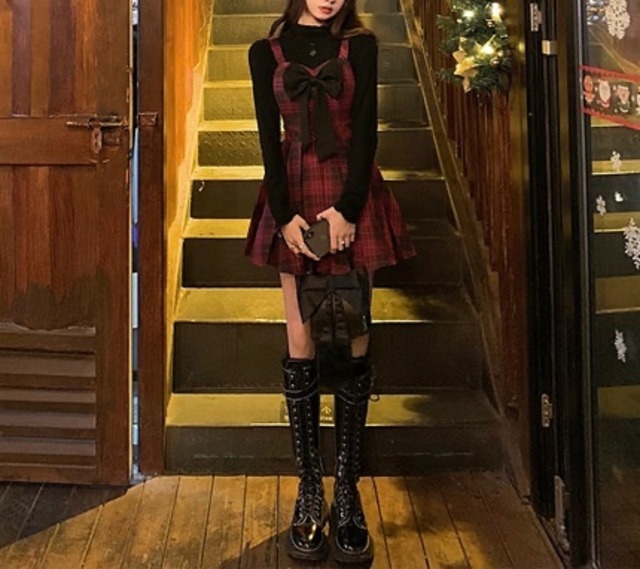 サスペンダードレス   リボン ワンピース 長袖 春 夏 秋 きれいめ カジュアル かわいい aライン Aライン フレア ワンピドレス ジャンパースカート ミニ ミニ丈 ショート ショート丈 ミモレ ミモレ丈 Uネック ラウンドネック スタンドカラー ボトルネック スリム タイト 細身 ストレート リボン ウエストマーク 赤 レッド S M L XL かわいい 大人可愛い きれいめ シンプル カジュアル 大人 上品 おしゃれ ナチュラル チェック柄 グレンチェック 韓国 韓国系 オルチャン