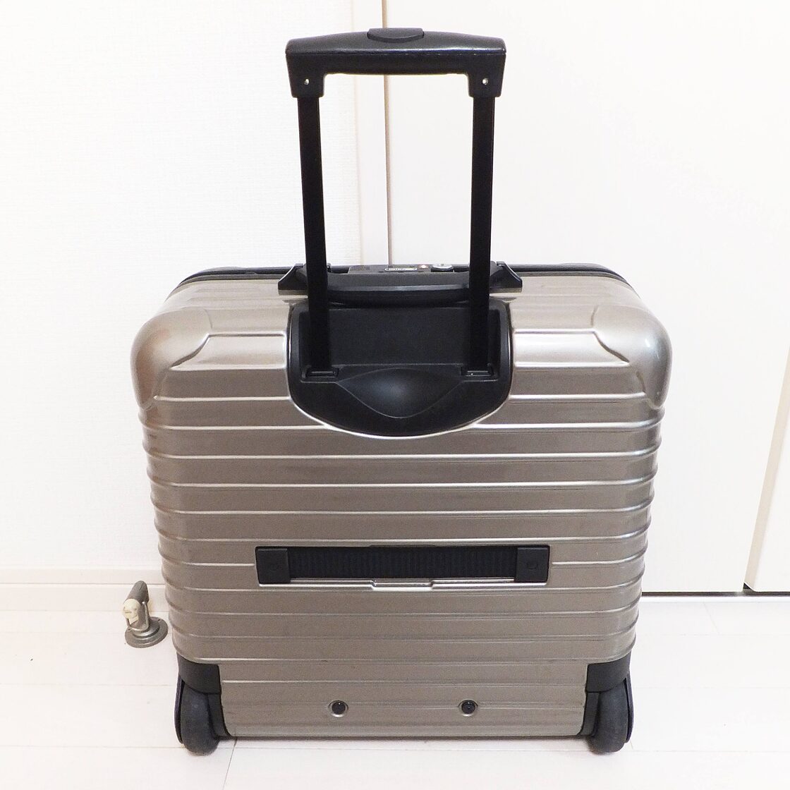 ☆リモワ スーツケース サルサ ビジネストローリー 25L まがっ 機内持込
