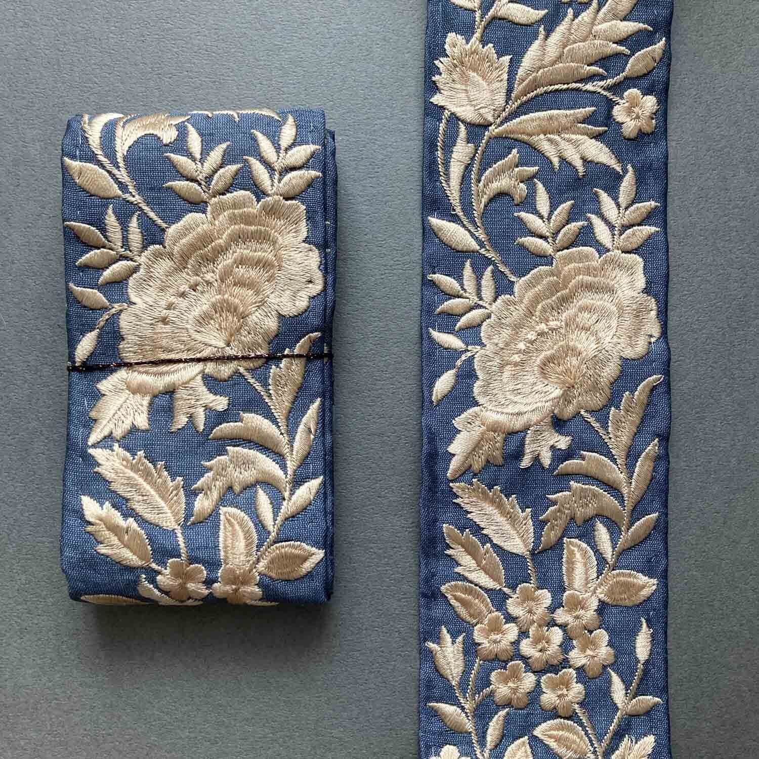 再入荷〉シンプル単色刺繍のお花リボン（1mカット） | Dua