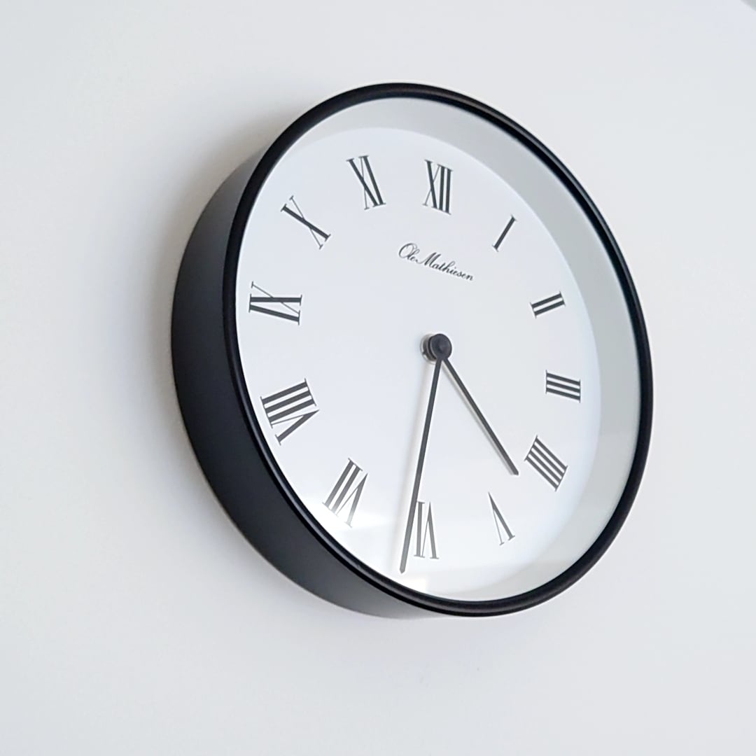 デンマーク Ole Mathiesen ウォールクロック Roman Dial Φ21.5cm | coshiki