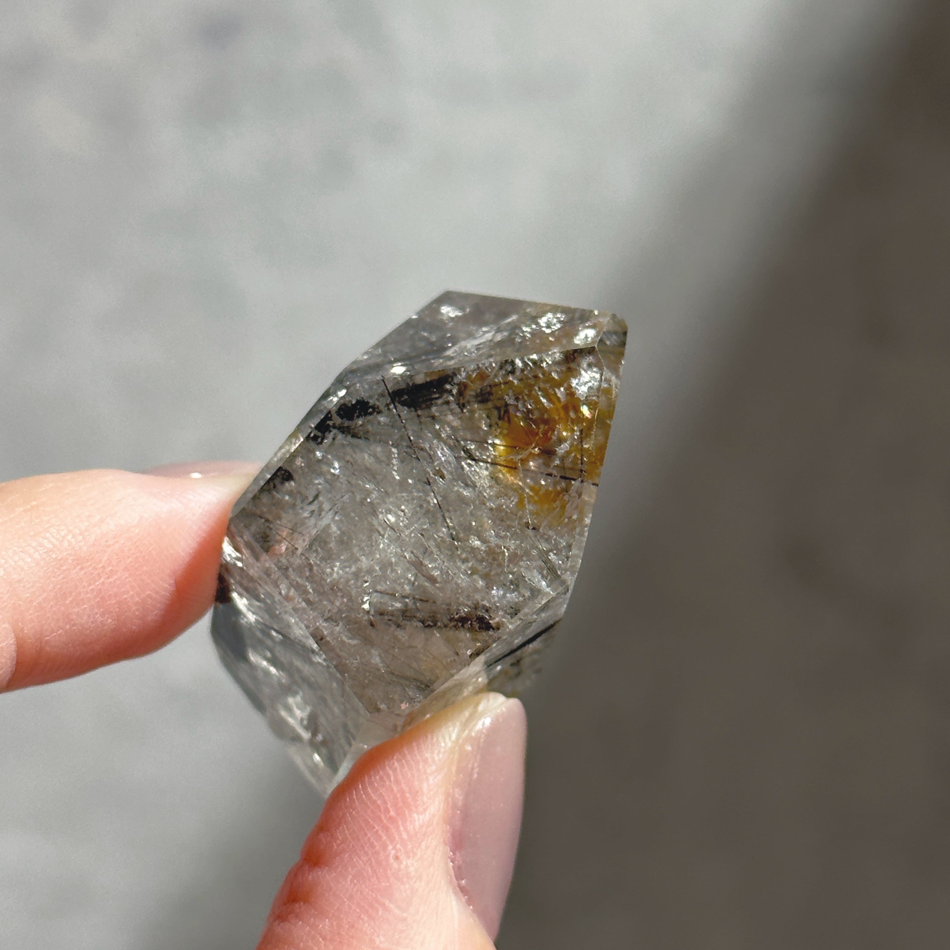 ブラックルチルインクォーツ フリーフォーム02◇Black Rutile in Quartz◇天然石・鉱物・パワーストーン