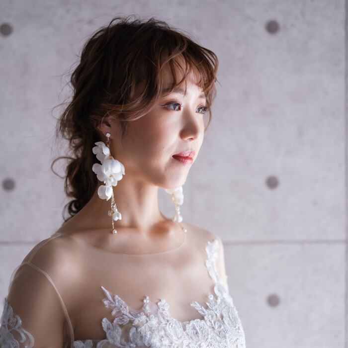 E-132 ウェディング アクセサリー【ファブリック ロング イヤリング