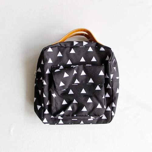 《chocolatesoup》GEOMETRY RUCK SACK / triangle