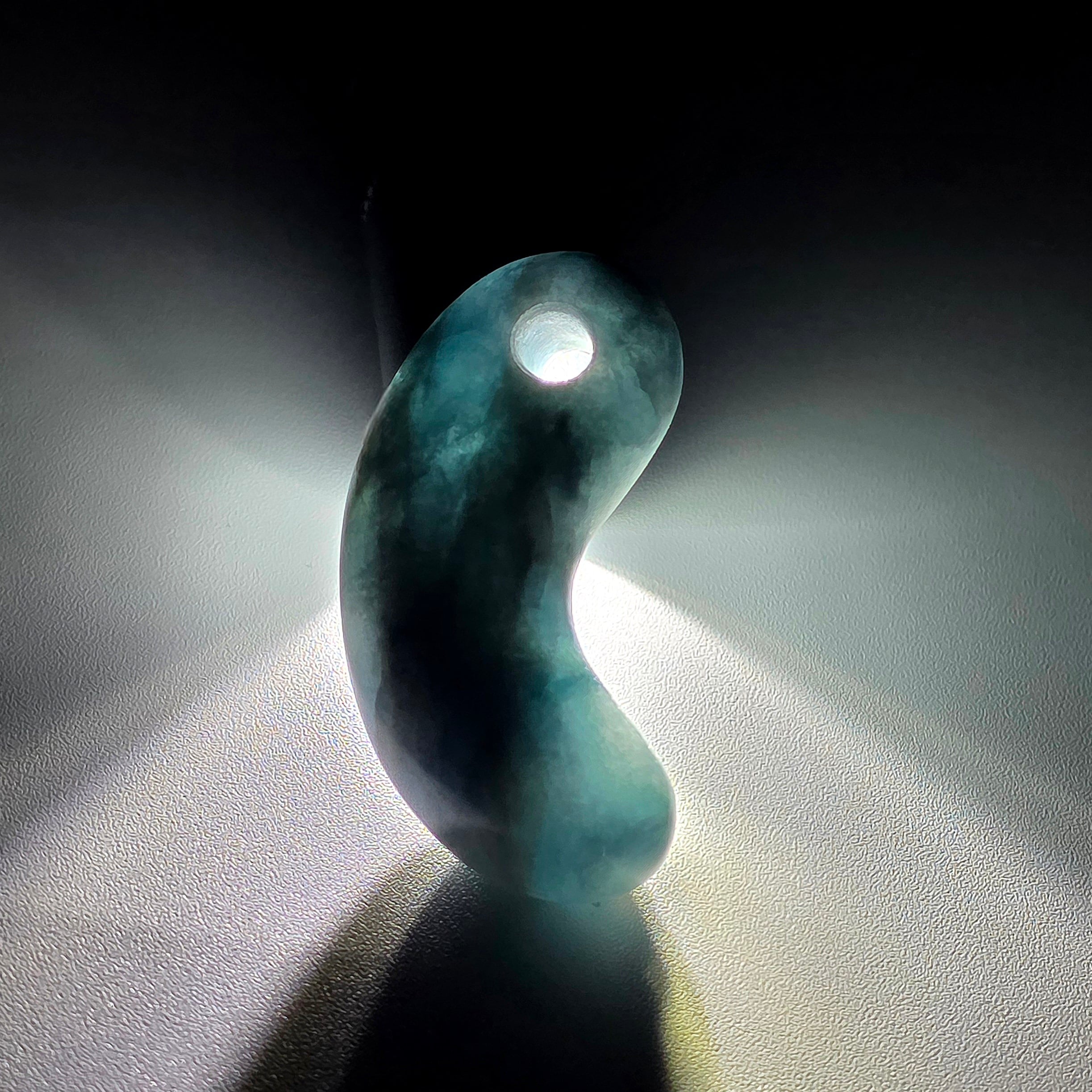 糸魚川翡翠　勾玉　入りコン沢 入コン沢 勾玉:糸魚川翡翠 BMT0559 | 糸魚川翡翠工房こたきBASE店