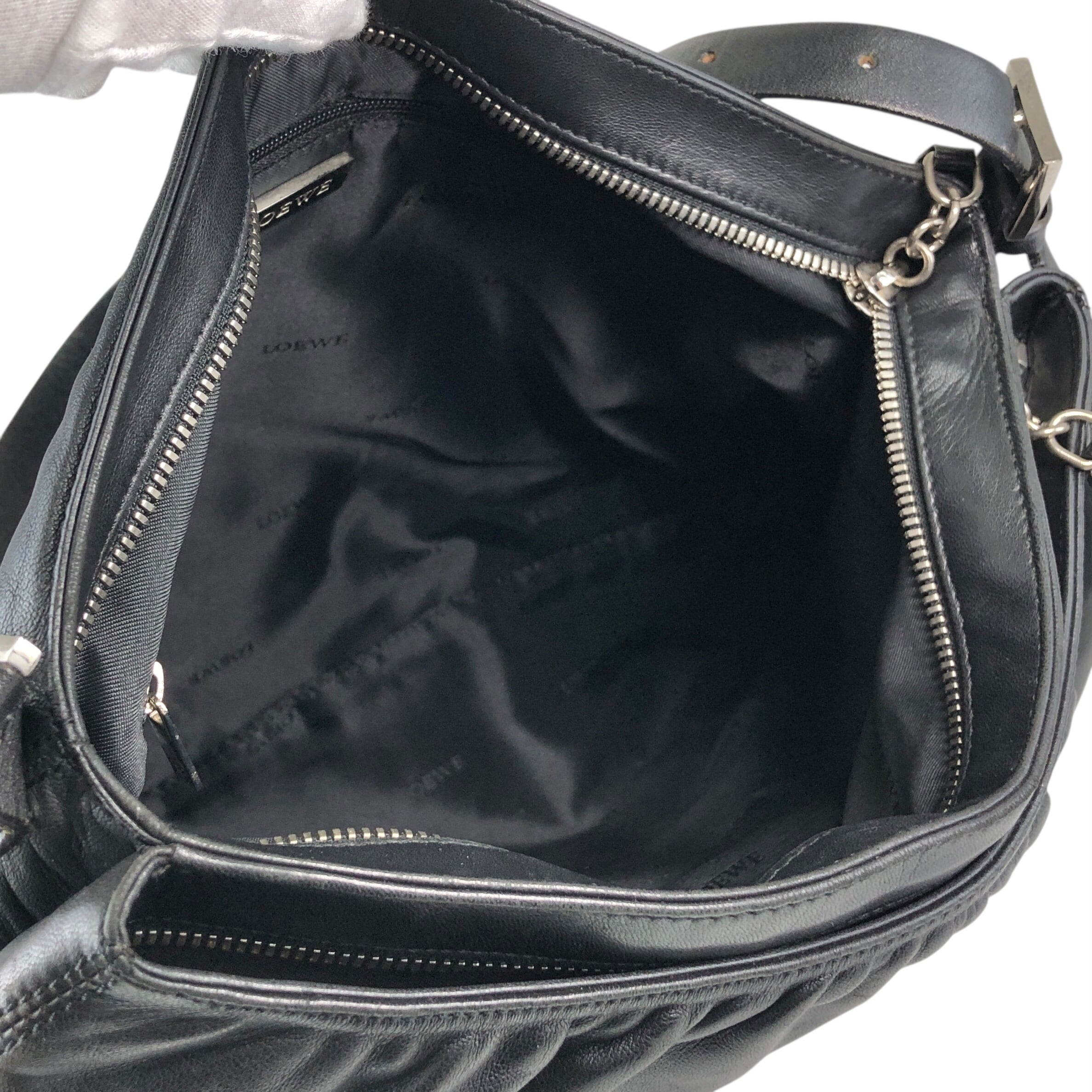 ロエベ ヴィンテージ チェーンバッグ アナグラム型押し 黒 ファスナートップ破損 LOEWE ロエベ ショルダーバッグ ブラック アナグラム型押し ナッパ