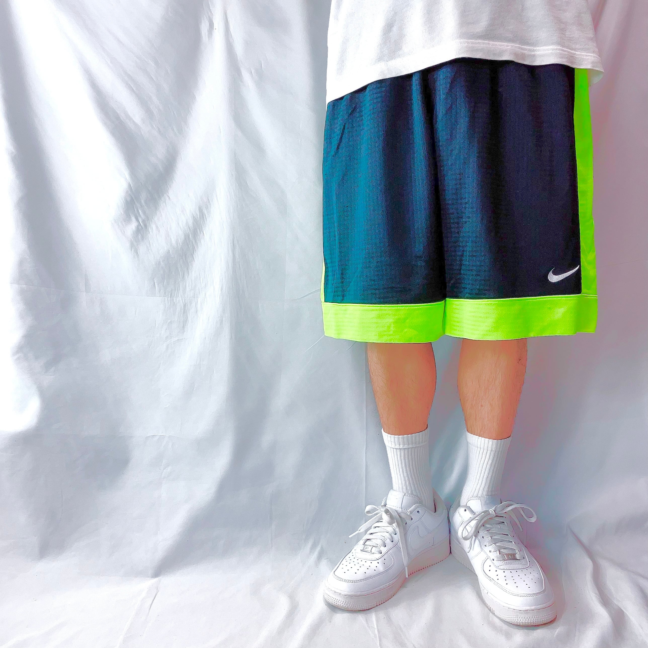 NIKE ナイキ 極太 バギー ナイロンパンツ ワンポイント ネイビー 紺 XL
