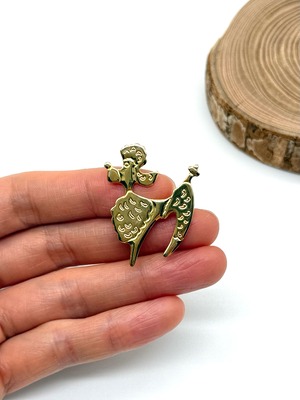 Vintage brooch | ♭29 | すまし顔のプードルの ヴィンテージブローチ