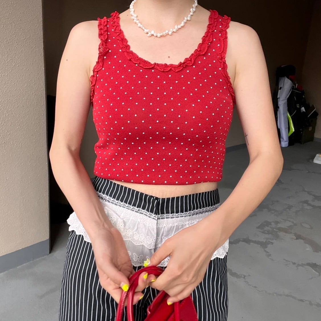 ドット柄フリルニットタンクトップ_LN02912 | lanan(ラナン)