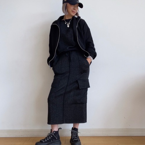 SILVIAN HEACH 美シルエットポケットデザインブラックシルバーラメニットスカートITALY; GPA25205 ¥39,000＋tax