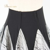 社交ダンス 衣装 スタンダード スカート レッスンウェア 女性用 レディース オールシーズン 白 黒 ブラック系 ホワイト系 レース 練習着 派手 ボリューム スカート 伸縮性 ポリエステル ブラック ホワイト 三層 履き心地 ダンス 練習用 衣装 おしゃれ フェミニン 上品 スタイリッシュ