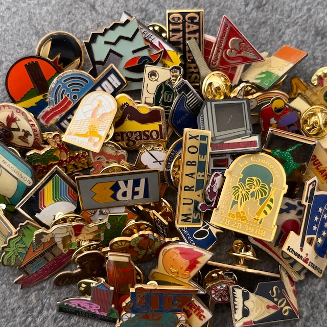 50個  フランス雑貨 ヴィンテージ  ピンバッジ ピンズ France pins  Pin badge vintage 古着 通販 リメイク ブローチ  アタッチメント付属 雑貨2601017_2511007-11