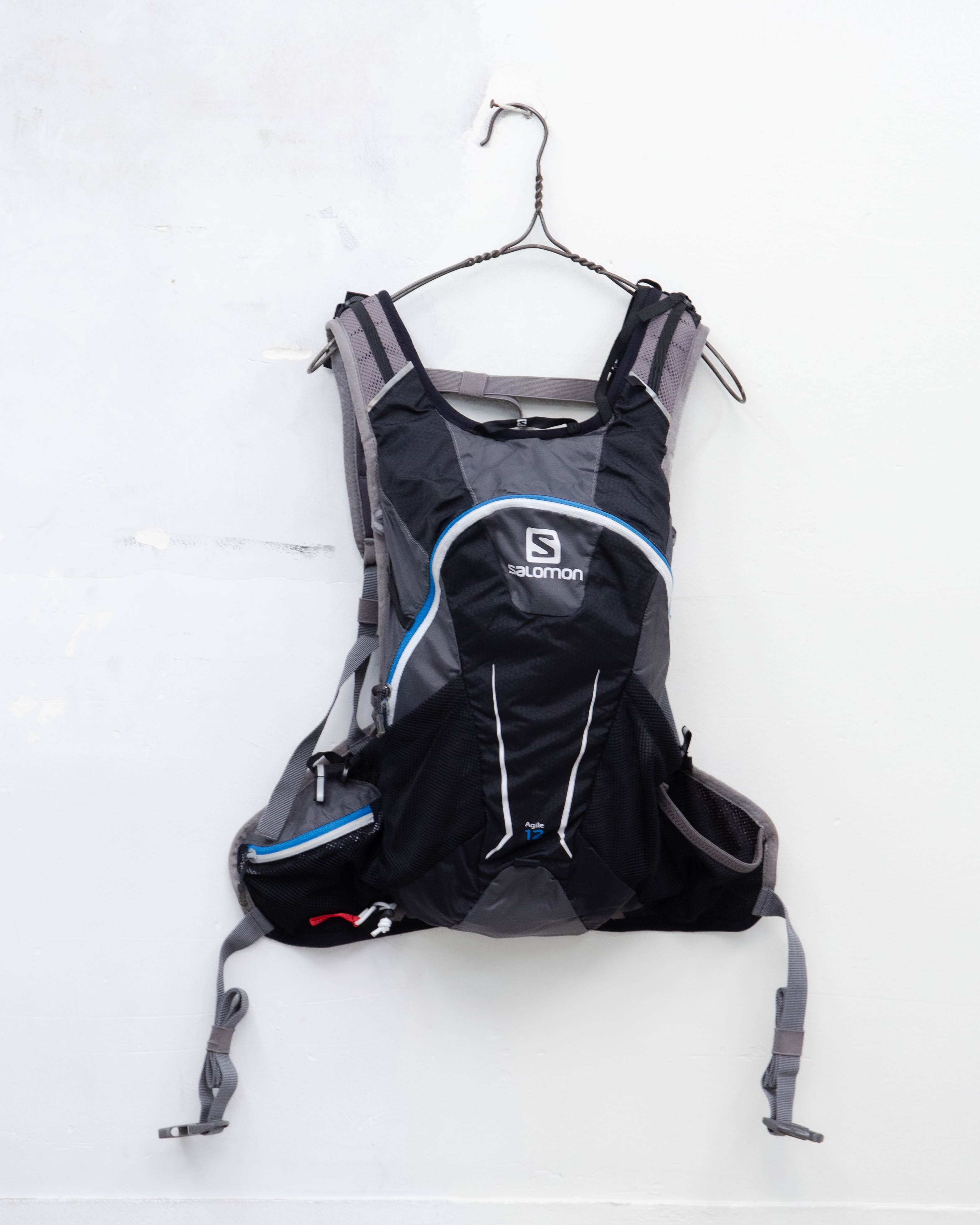SALOMON - Agile 12 Set / trail backpack | LUIK FINN